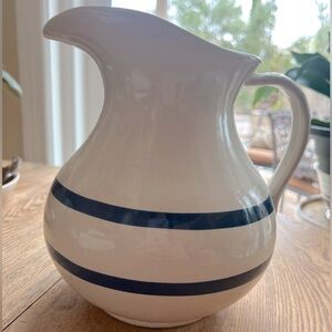 RRP ROSEVILLE OHIO POTTERY Pitcher